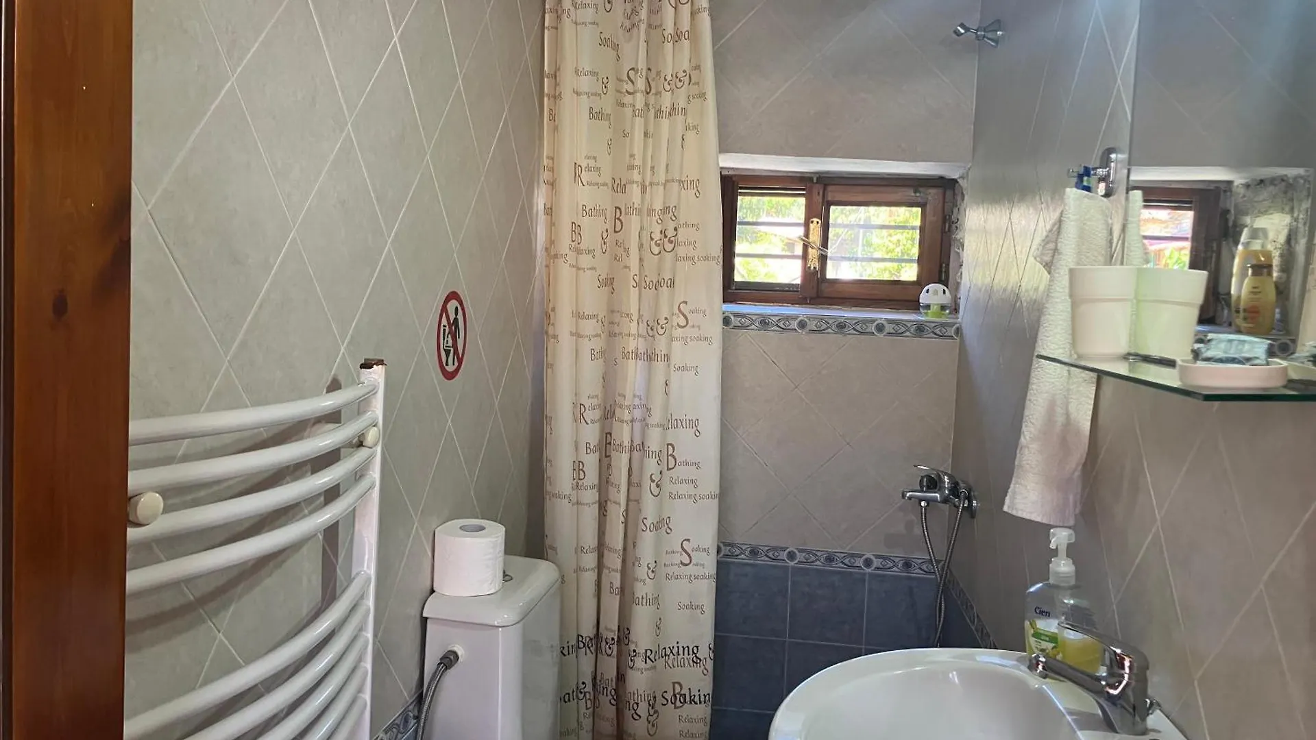 بيت للعطل Traditional House نيكيتي
